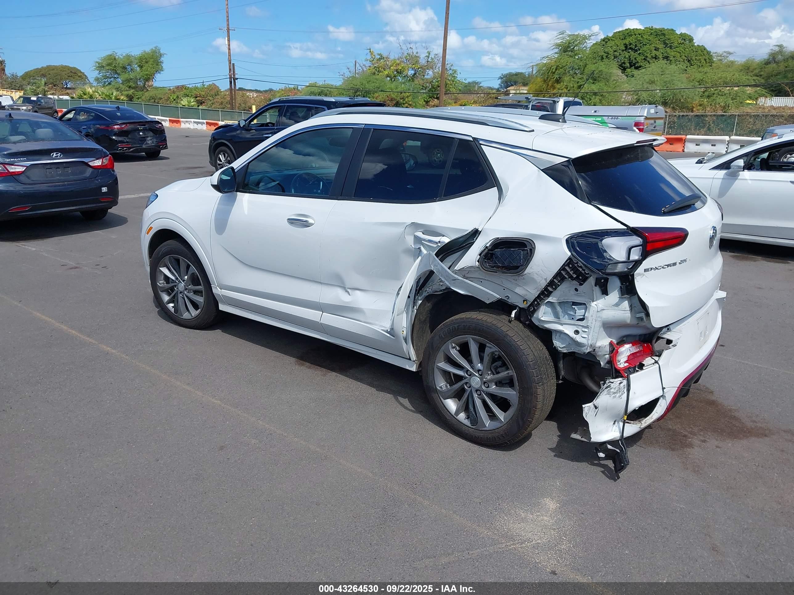 2021 BUICK Encore GX — VIN KL4MMDSL0MB177947 — photo 3